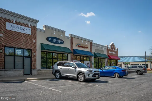 $284,900 | 2412 Ellsworth Way, Unit 2A, Frederick, MD 21702