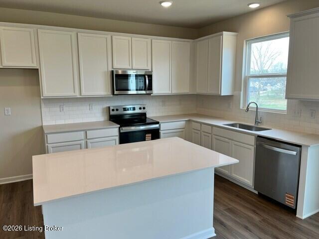 8309 Fairmount Road Louisville, KY 40291 - Photo 5 of 23 Upgraded Kitchen with 42in Soft-close Cabinets
