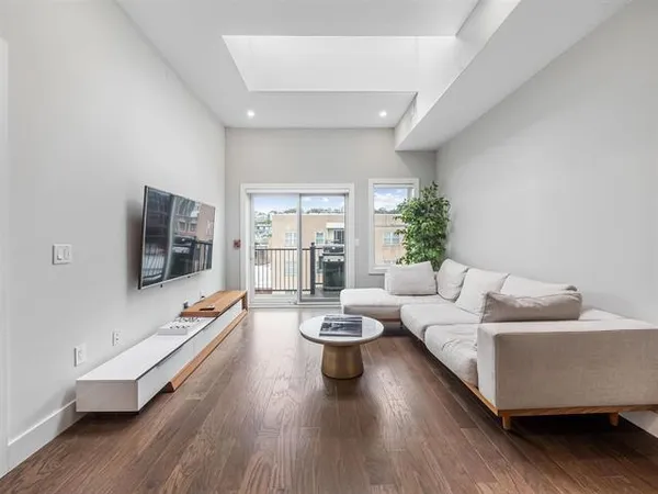 $1,375,000 | 618 Madison Street, Unit 4, Hoboken, NJ 07030