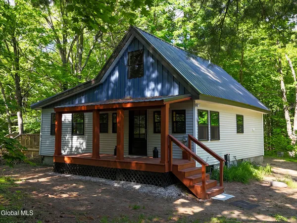 $299,900 | 115 Lake Street, Mayfield, NY 12117