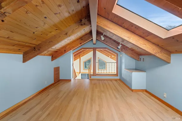 $689,000 | 35520 Ocean View Court, Gualala, CA 95445