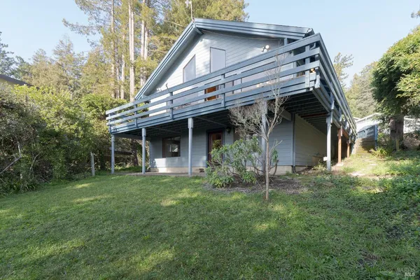 $689,000 | 35520 Ocean View Court, Gualala, CA 95445