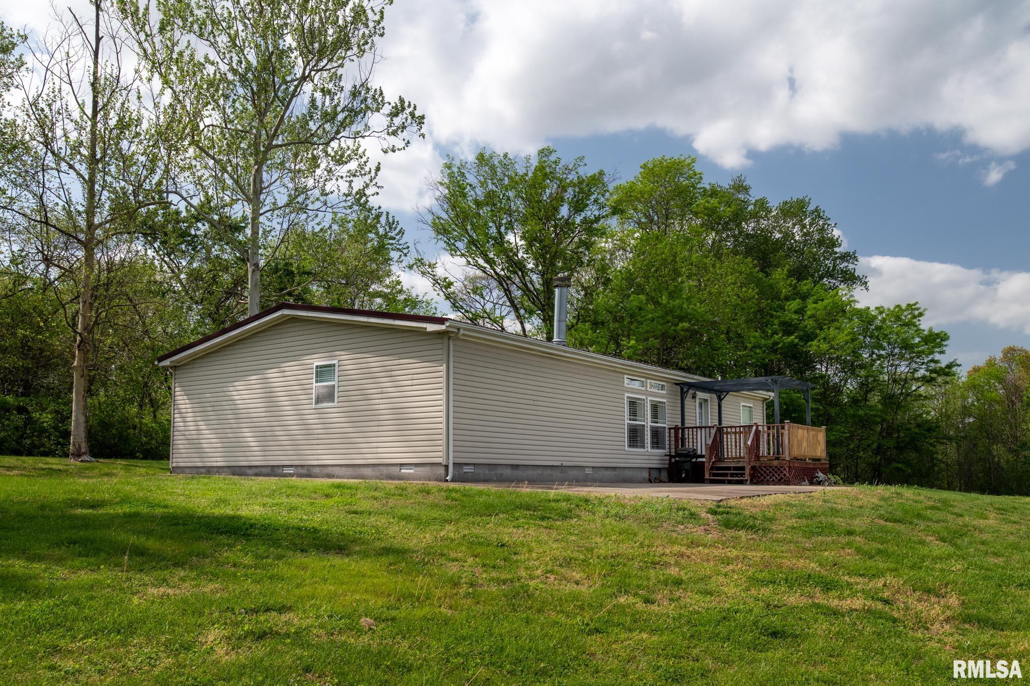 1645 Indian Point Road Vienna, IL 62995 - Photo 33 of 40
