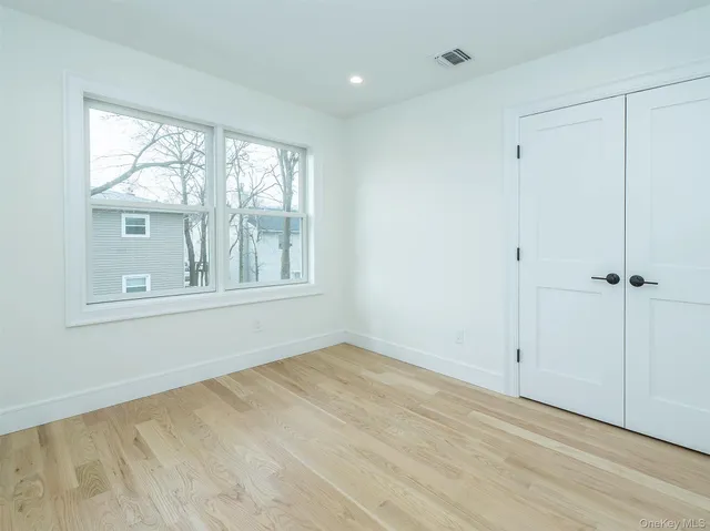 $8,500 | 35 B Dunwood Road, Port Washington, NY 11050