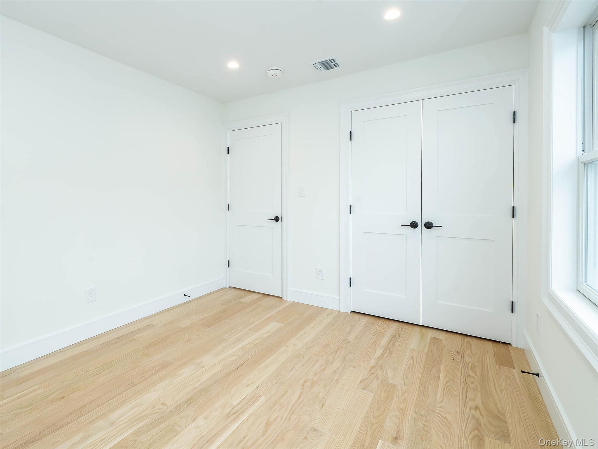 35 B Dunwood Road Port Washington, NY 11050 - Photo 24 of 35 a view of an empty room