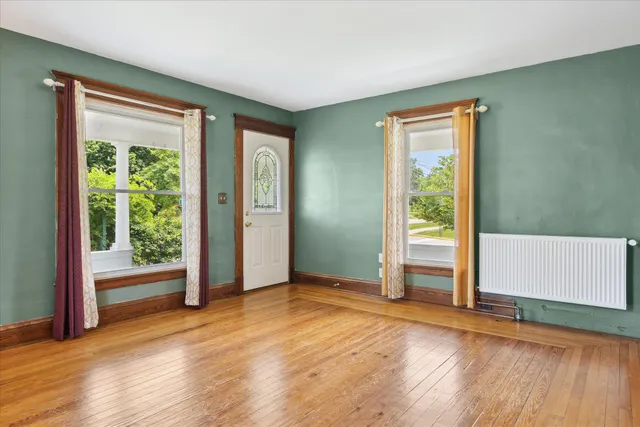 $290,000 | 402 Ann Arbor Street, Manchester, MI 48158