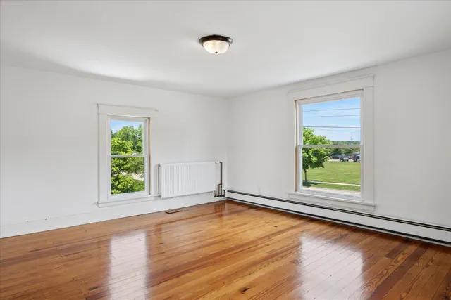 $290,000 | 402 Ann Arbor Street, Manchester, MI 48158