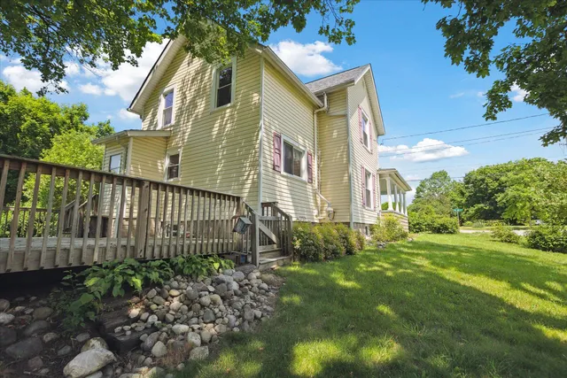 $290,000 | 402 Ann Arbor Street, Manchester, MI 48158