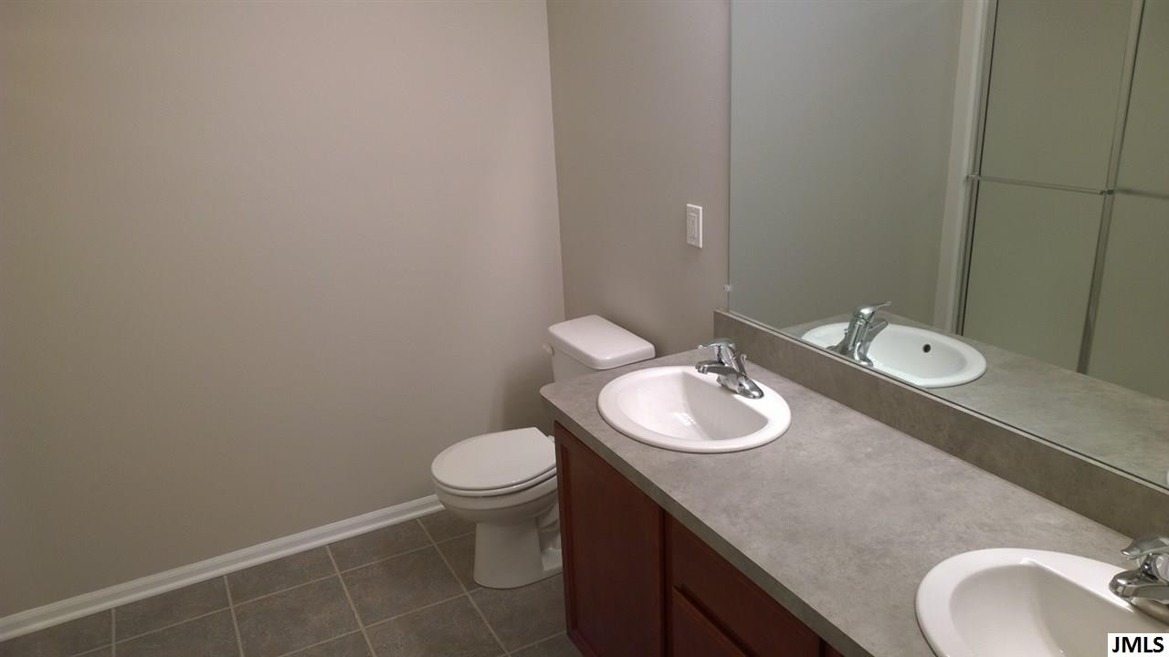 4607 Devon, Unit 12 Jackson, MI 49201 - Photo 4 of 5 Photo 4