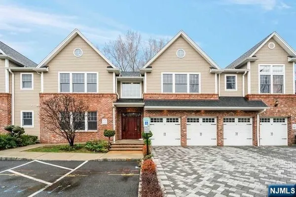 $3,650 | 14 Hemlock Lane, Tenafly, NJ 07670