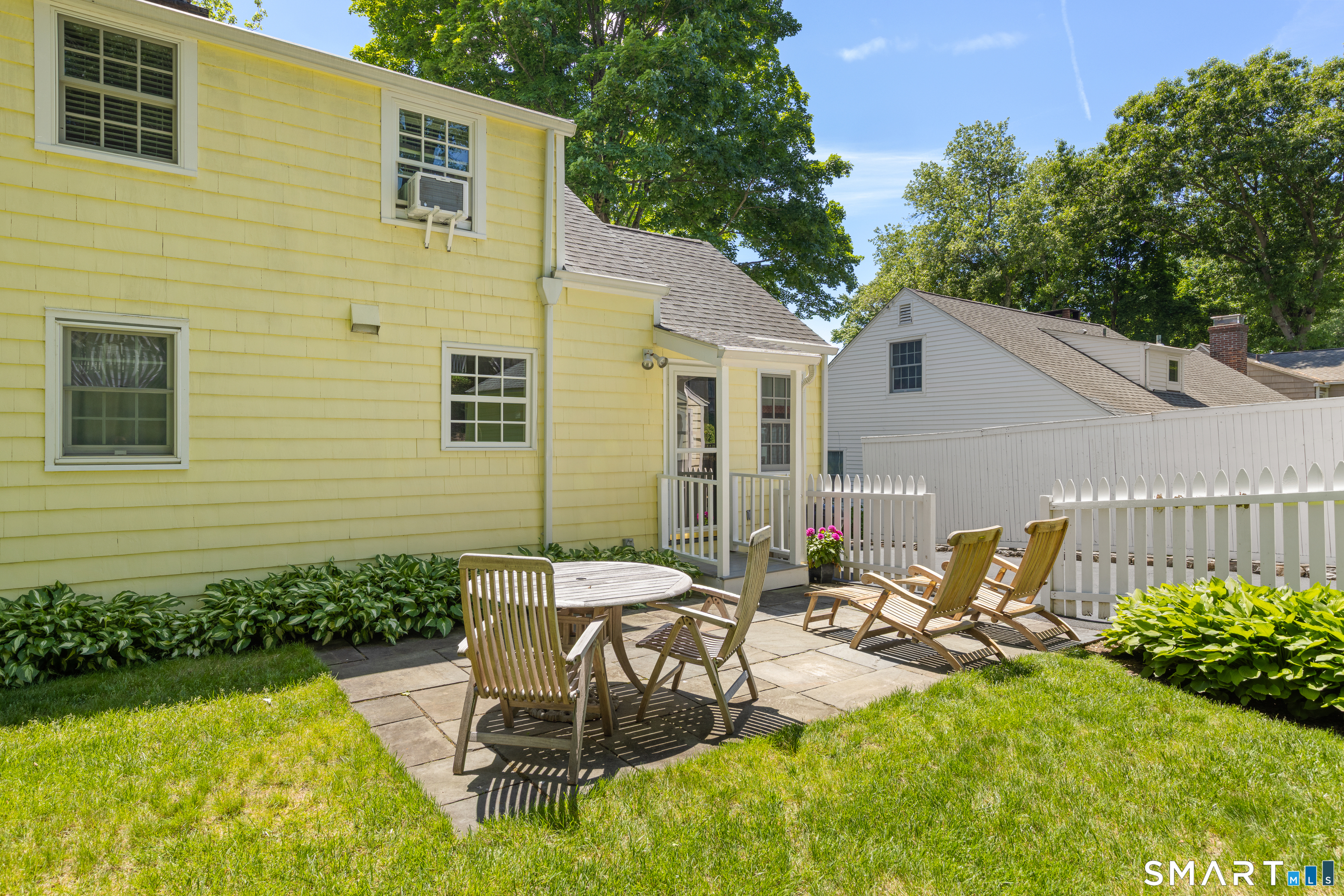 13 Devon Road Darien, CT 06820 - Photo 25 of 34