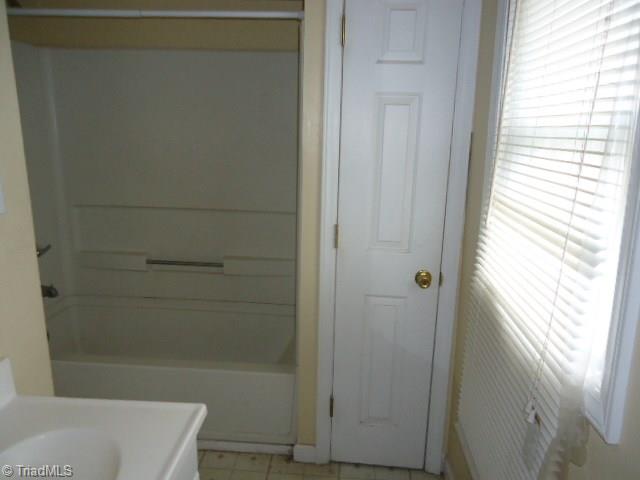 305 Morgan Road Eden, NC 27288 - Photo 17 of 22 Gallery Image 17