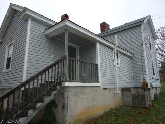 305 Morgan Road Eden, NC 27288 - Photo 4 of 22 Gallery Image 4