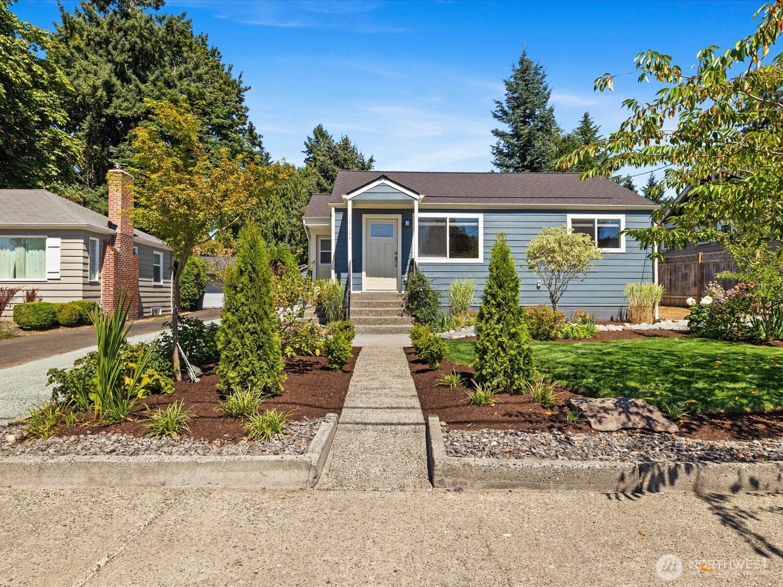10126 Northeast 186th Street Bothell, WA 98011 - Photo 3 of 40 front view of a house