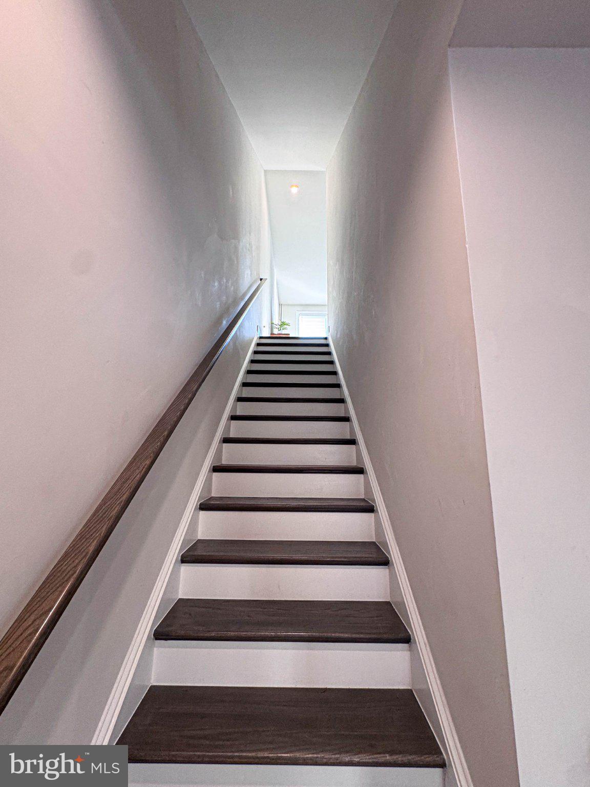 2453 Liberty Loop Herndon, VA 20171 - Photo 19 of 52 a view of entryway