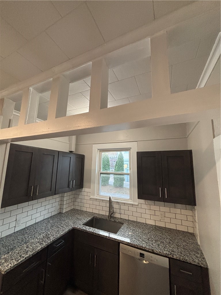 4 Jay Street, Unit 1 Westerly, RI 02891 - Photo 15 of 32 Kitchen