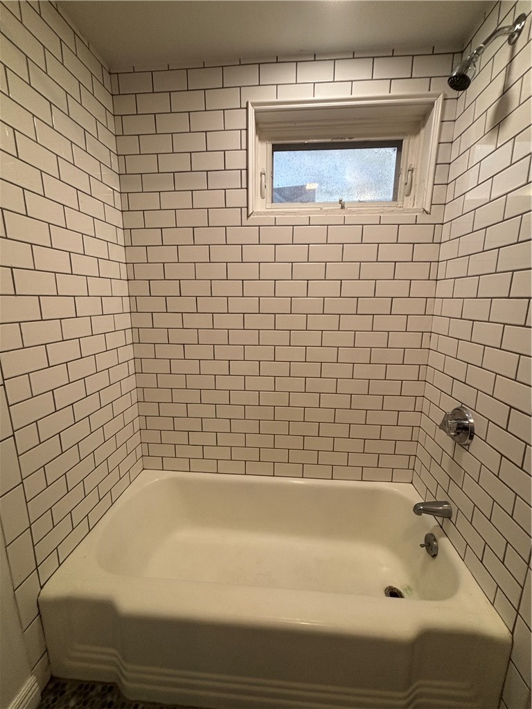 4 Jay Street, Unit 1 Westerly, RI 02891 - Photo 22 of 32 Subway Tiled Bath