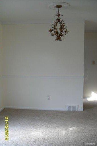 18820 East 10 Mile Road Eastpointe, MI 48021 - Photo 4 of 9 EatingArea