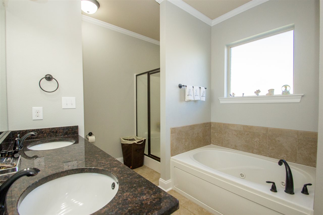 18810 Brixham Court Foley, AL 36535 - Photo 14 of 25 Master Bath