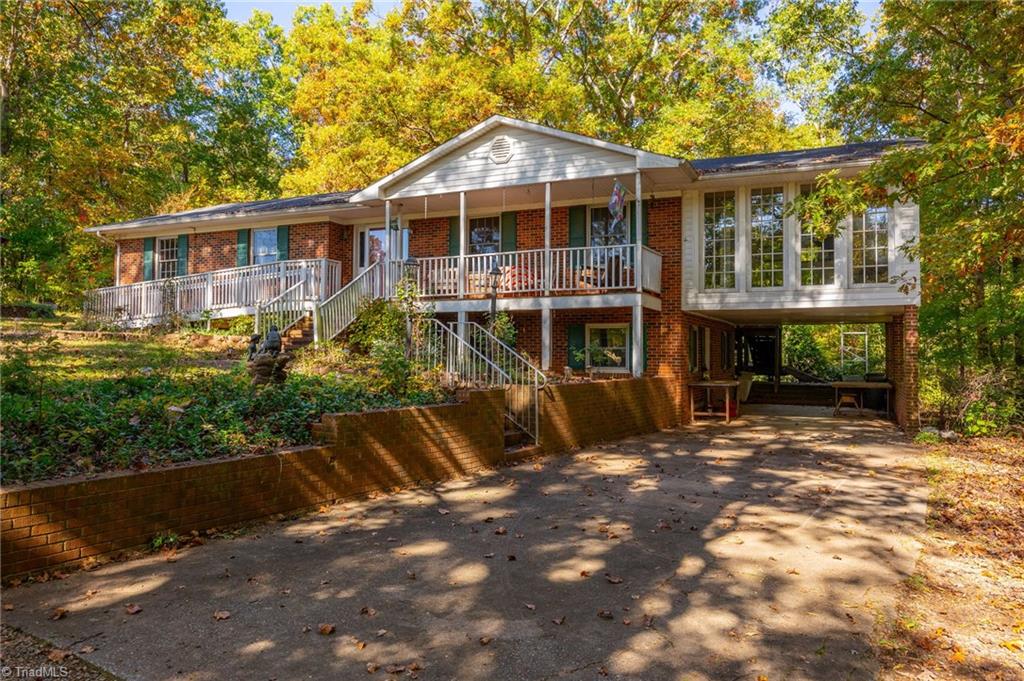 170 Jay Lane Reidsville, NC 27320 - Photo 2 of 37