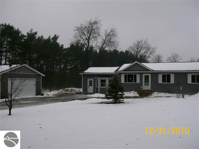 11482 Riley Road Interlochen, MI 49643 - Photo 2 of 14 1722557-1.JPG