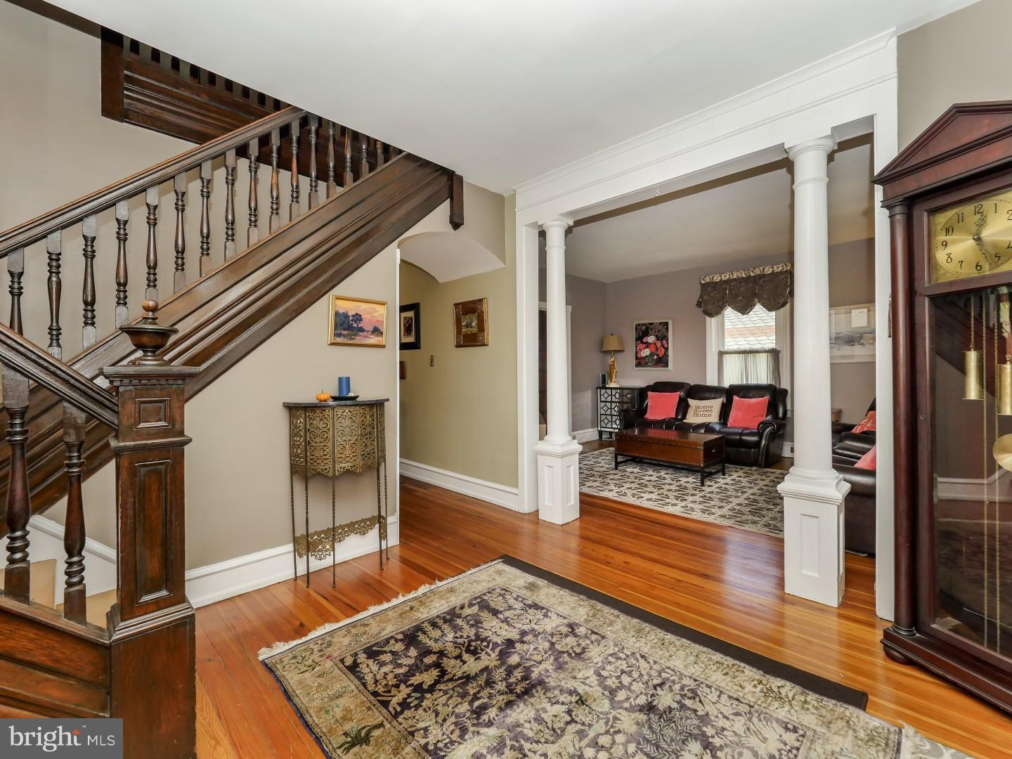 110 Sylvan Avenue Rutledge, PA 19070 - Photo 8 of 25 Living Room