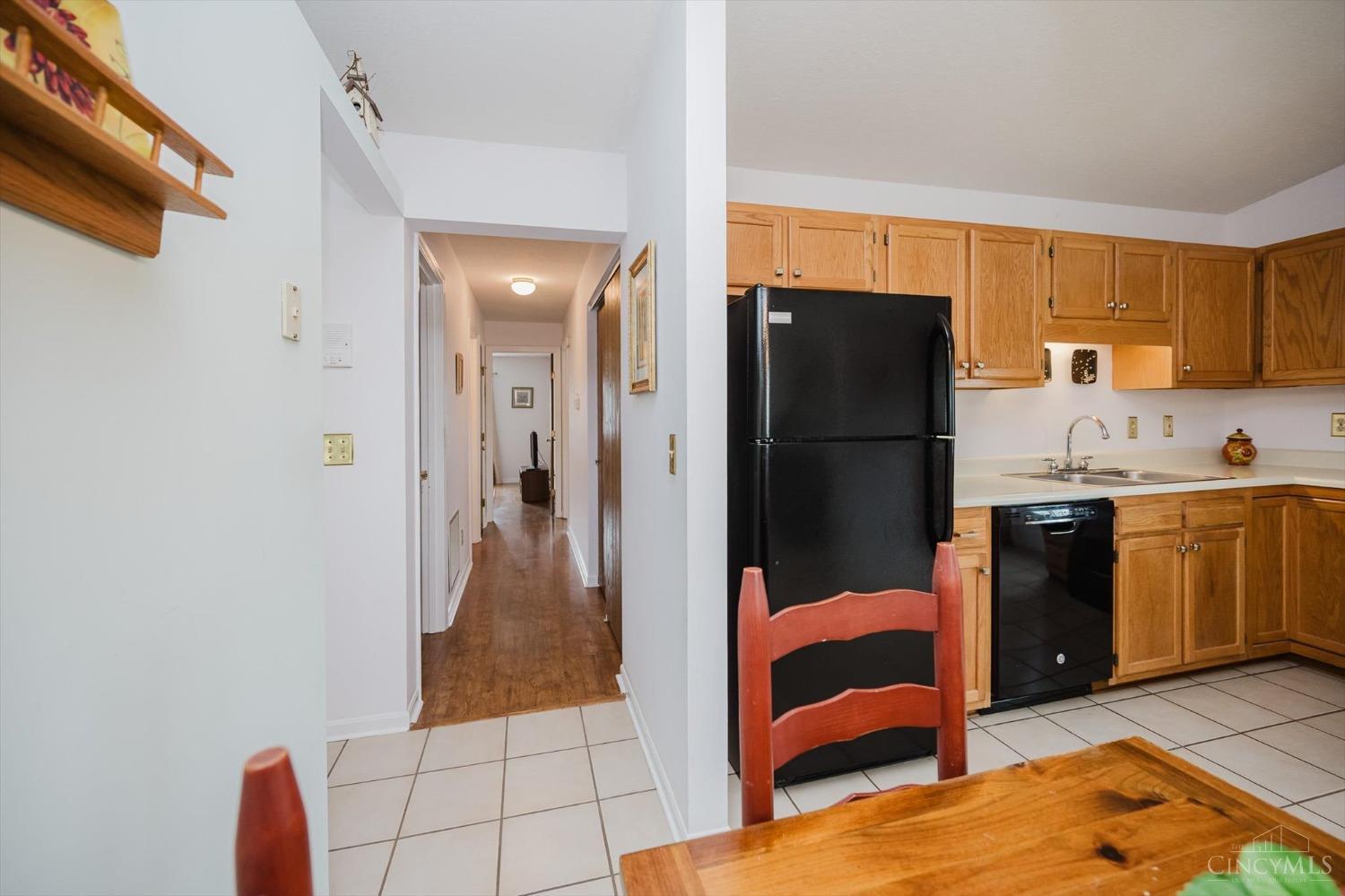 7913 Cheviot Road, Unit 27 Cincinnati, OH 45247 - Photo 23 of 44