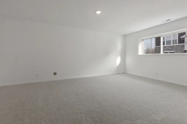 $475,000 | 541 Wolverine Drive, Aurora, IL 60502