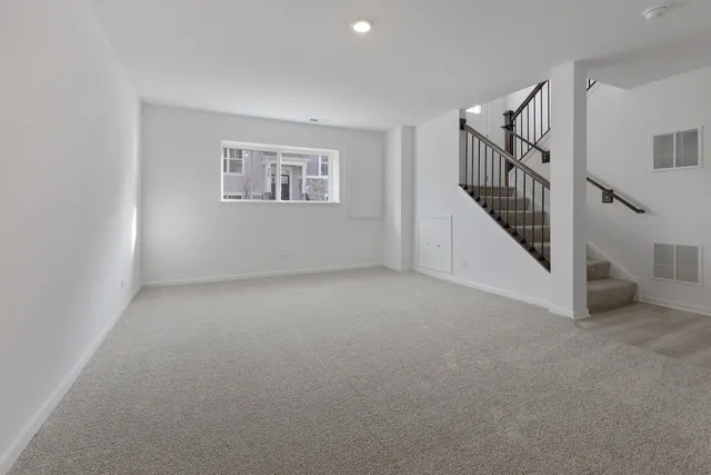 $475,000 | 541 Wolverine Drive, Aurora, IL 60502