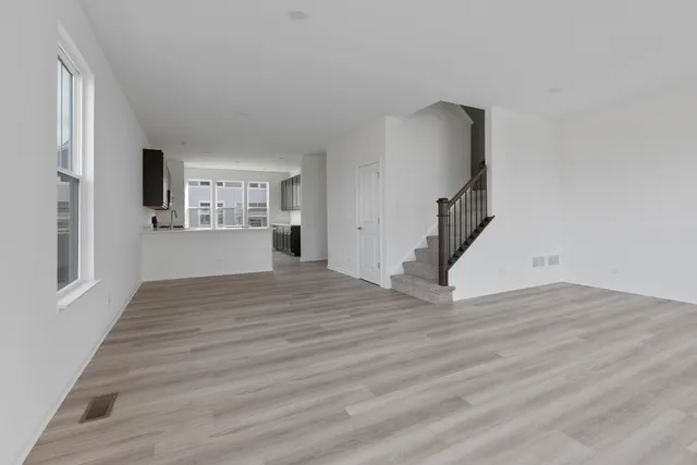 $475,000 | 541 Wolverine Drive, Aurora, IL 60502