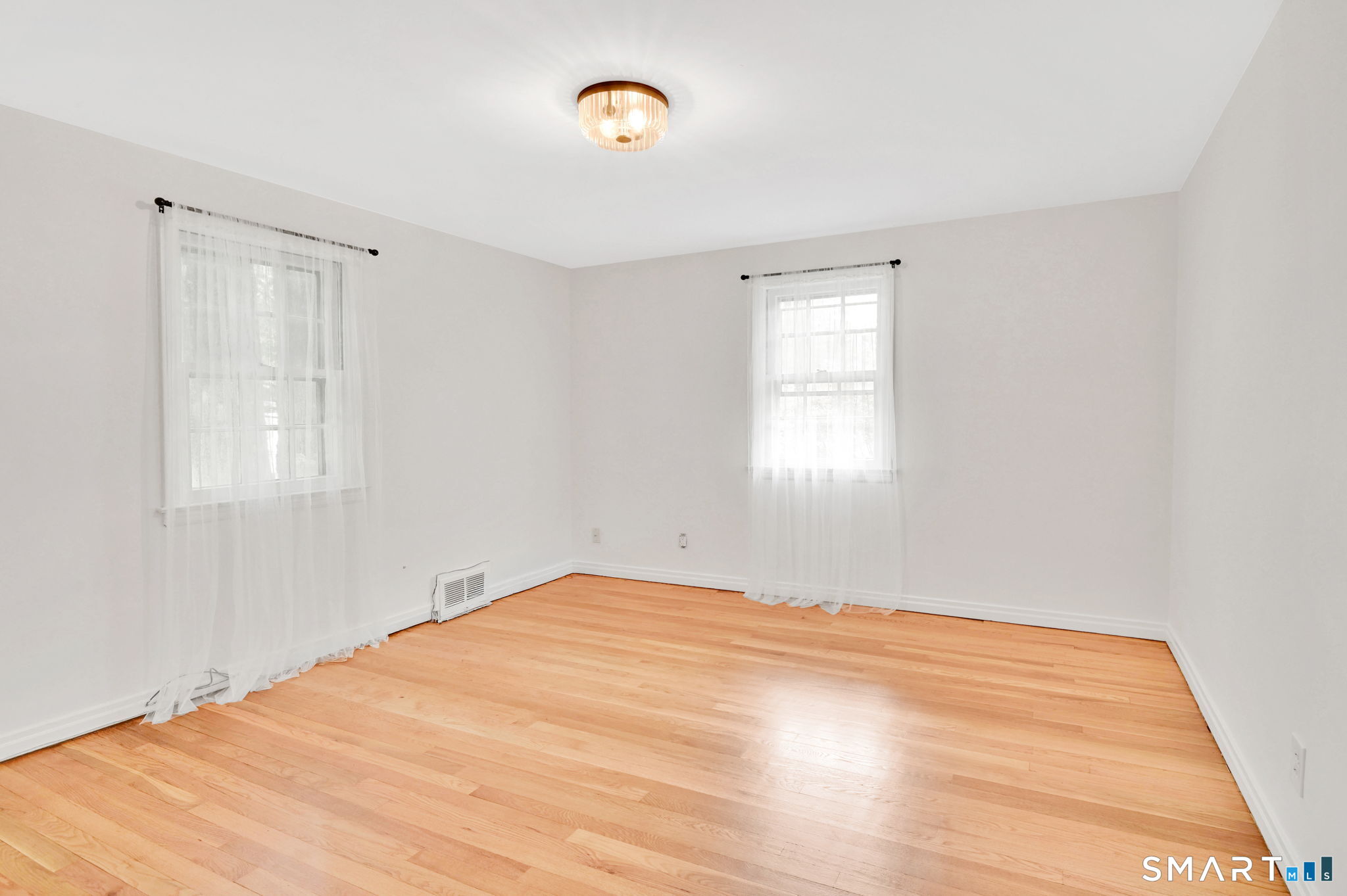 41 Sequin Road West Hartford, CT 06117 - Photo 28 of 40
