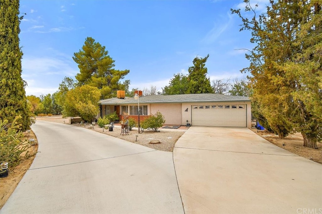 15990 Venango Road Apple Valley, CA 92307 - Photo 1 of 1 Gallery Image 1