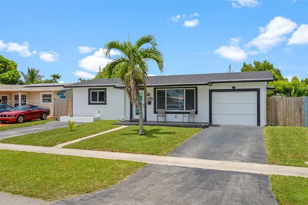 $3,500 | 2485 Northwest 84th Way, Sunrise, FL 33322