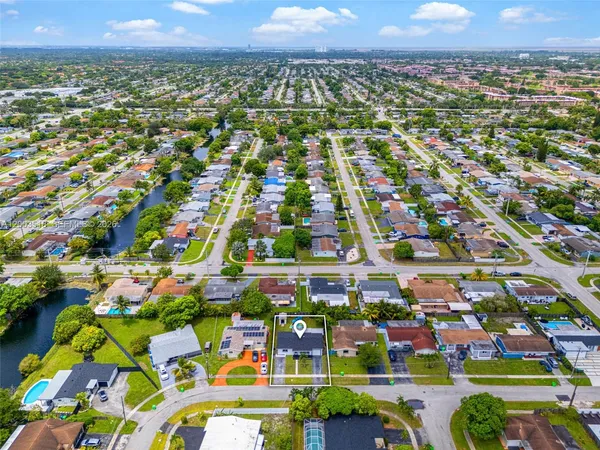 $3,500 | 2485 Northwest 84th Way, Sunrise, FL 33322