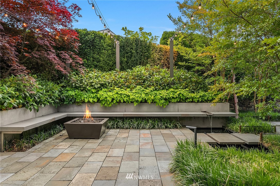 915 Belfair Road Bellevue, WA 98004 - Photo 22 of 28 Gallery Image 22