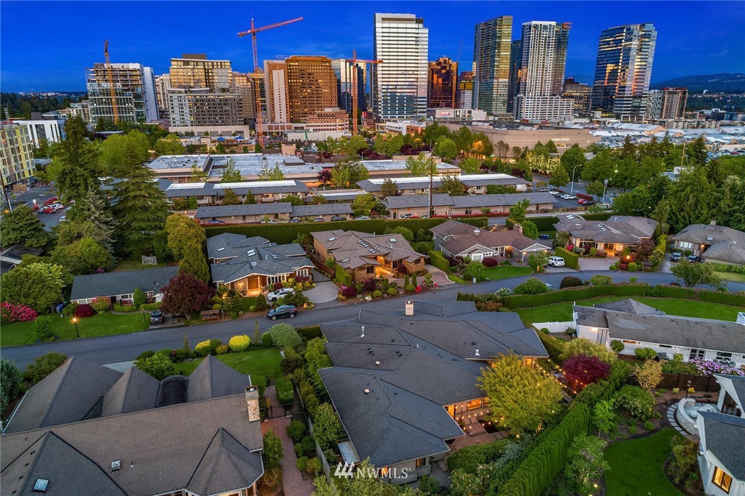 915 Belfair Road Bellevue, WA 98004 - Photo 27 of 28 Gallery Image 27