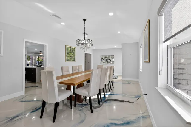 $1,095,000 | 7598 West Country Club Boulevard, Boca Raton, FL 33487