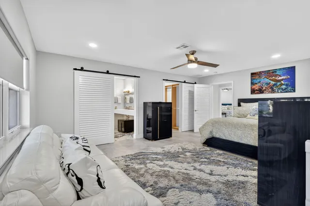 $1,095,000 | 7598 West Country Club Boulevard, Boca Raton, FL 33487