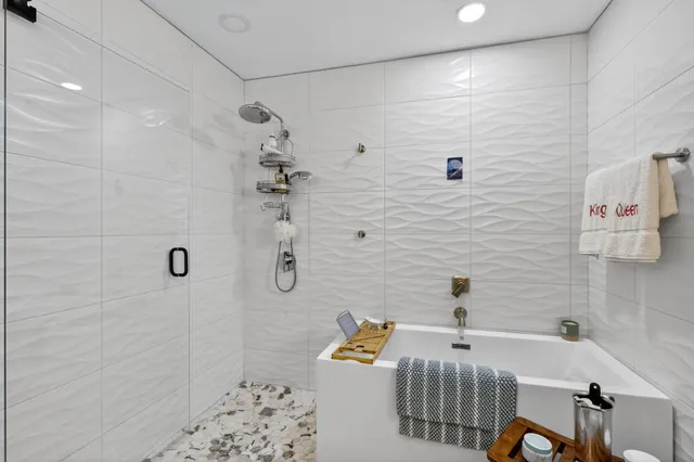 $1,095,000 | 7598 West Country Club Boulevard, Boca Raton, FL 33487