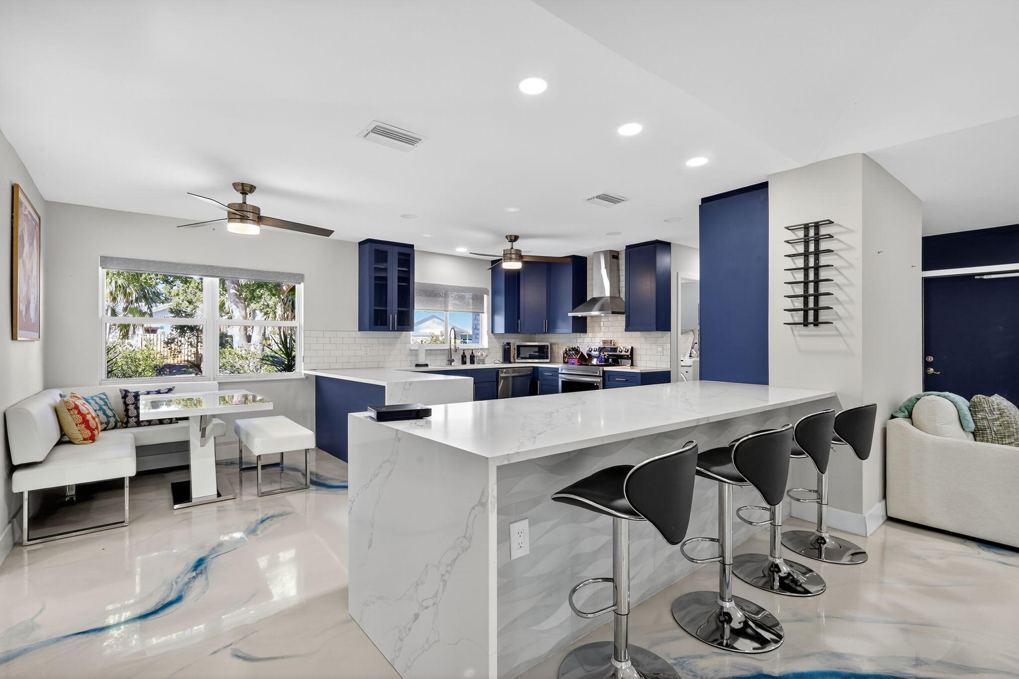 7598 West Country Club Boulevard Boca Raton, FL 33487 - Photo 8 of 103 7598 knook t 2