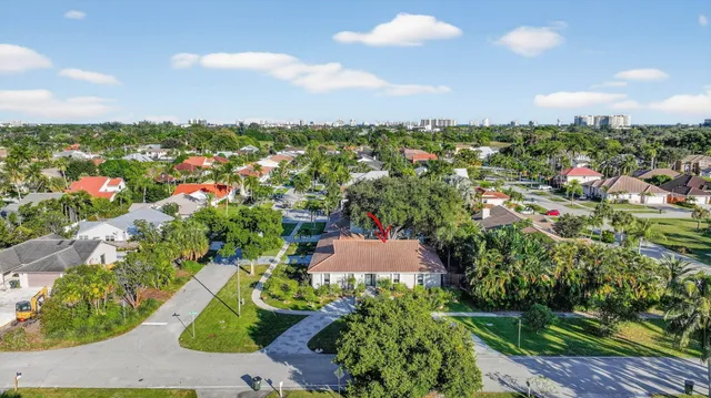 $1,095,000 | 7598 West Country Club Boulevard, Boca Raton, FL 33487