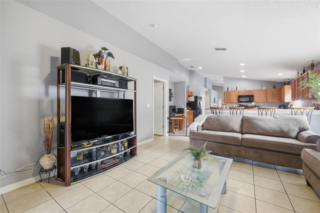 2219 Merry Road Tavares, FL 32778 - Photo 13 of 25