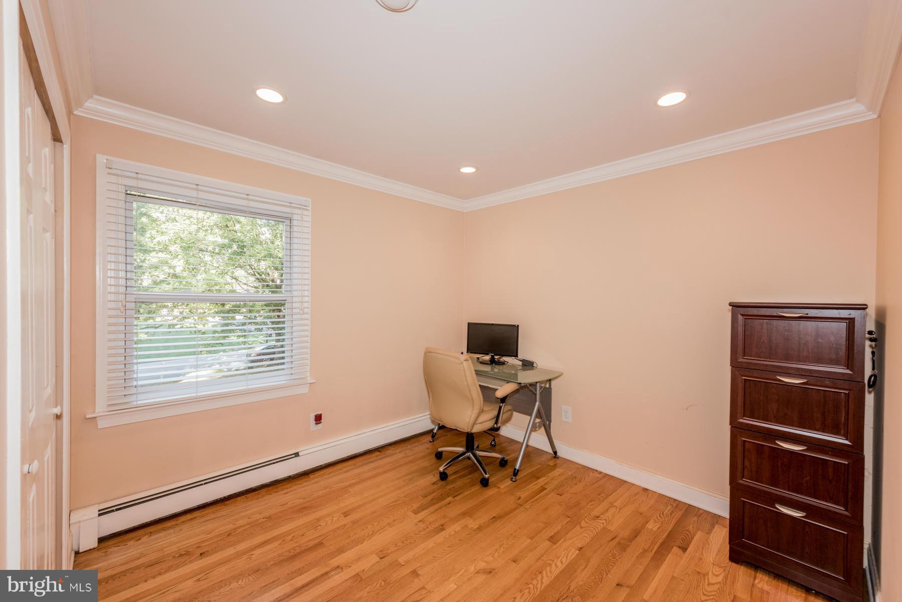 9225 Spring Valley Road Ellicott City, MD 21043 - Photo 14 of 24 Bedroom