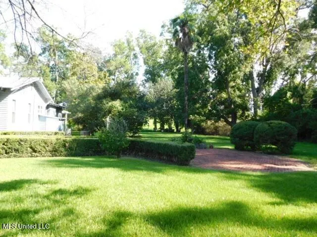 $356,500 | 125 Riverside Street, Vidalia, LA 71373