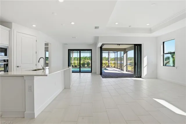 $739,900 | 1954 Fresno Avenue, Naples, FL 34120