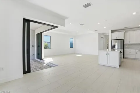 $739,900 | 1954 Fresno Avenue, Naples, FL 34120