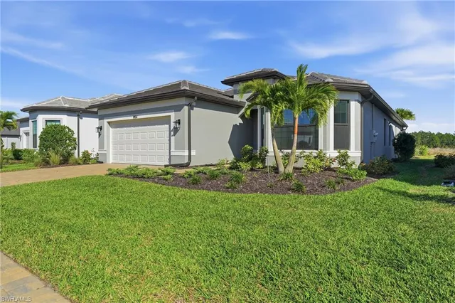 $739,900 | 1954 Fresno Avenue, Naples, FL 34120