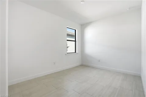 $739,900 | 1954 Fresno Avenue, Naples, FL 34120