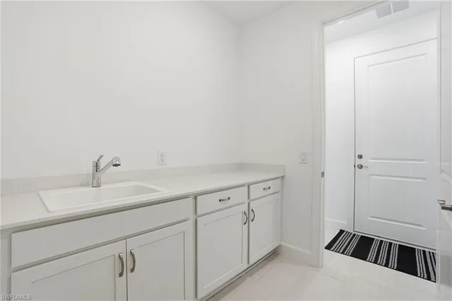 $739,900 | 1954 Fresno Avenue, Naples, FL 34120