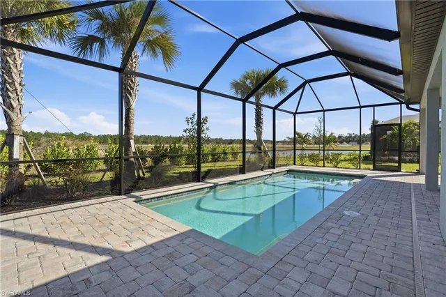 $739,900 | 1954 Fresno Avenue, Naples, FL 34120